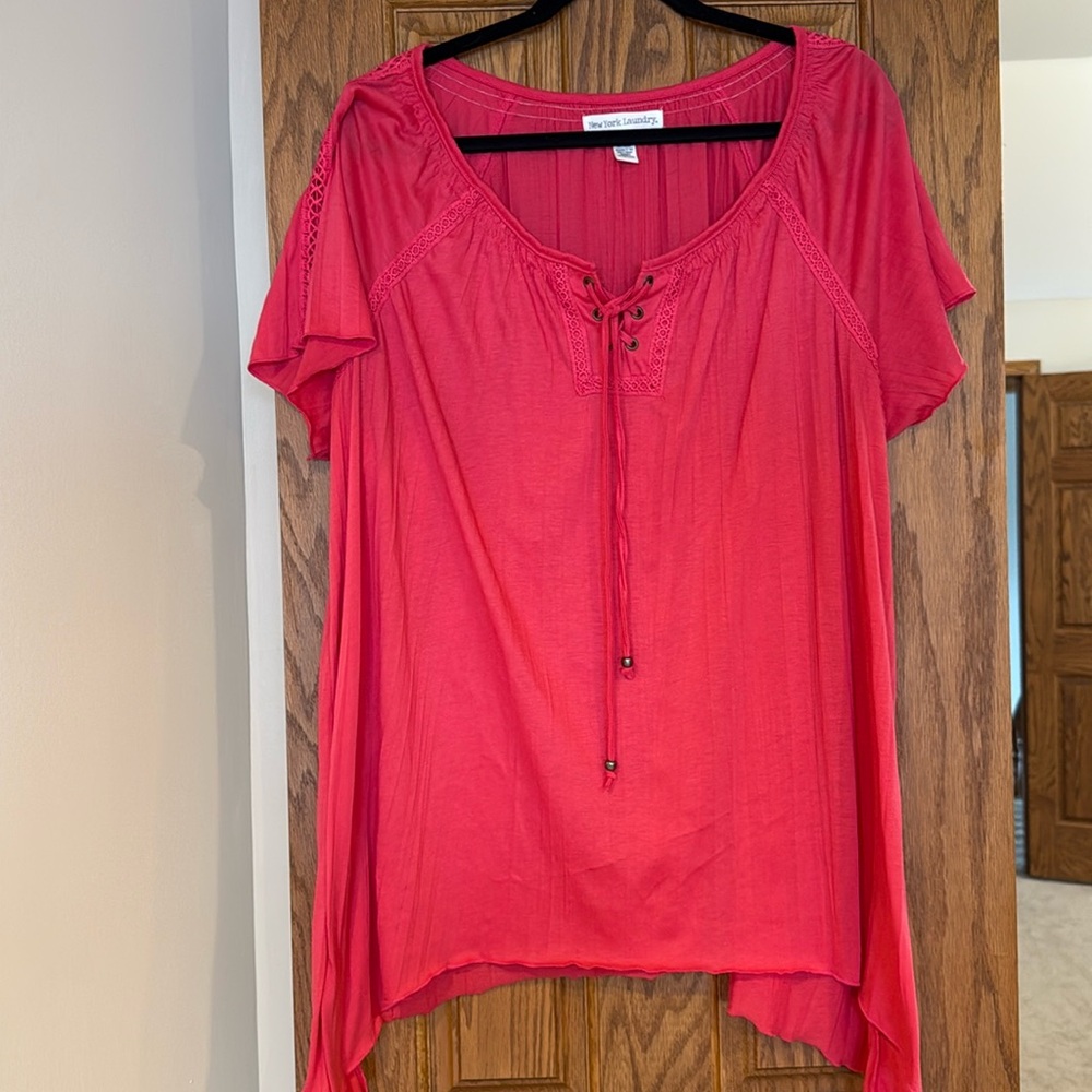 New York Laundry top